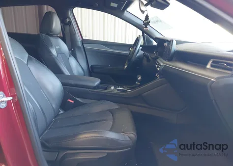 2022 Kia K5 Gt-Line из США, поврежденный, VIN 5XXG64J22NG083358